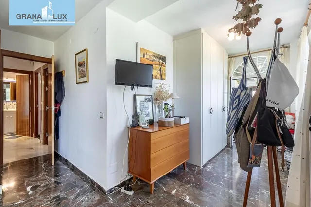 CASA PAREADA EN LA ZUBIA CON PISCINA, ZONA DE BARBACOA Y JARDÍN — 29