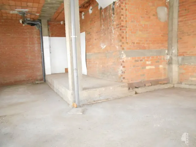 LOCAL COMERCIAL EN VILLAQUILAMBRE — 7