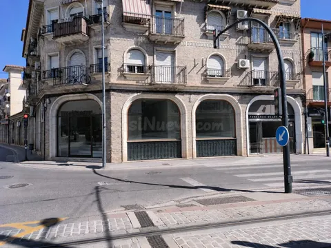 Gran local comercial de 800m2 en Avenida Fernando de los Ríos – Ubicación estratégica y máxima visibilidad
