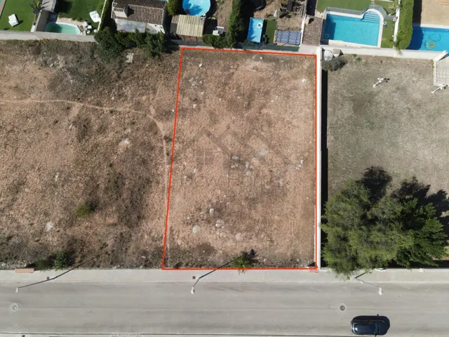 PARCELA URBANA DE 696 m2 EN MONTE COLORADO — CREA EL CHALET QUE IMAGINAS — 29
