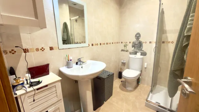 Piso de 3 habitaciones con Garaje y Trastero - ¡Oportunidad en Zona cerca del Centro! — 25