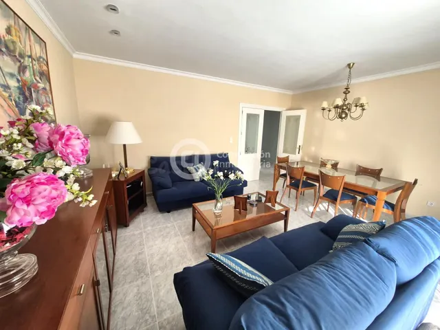 Casa con tres dormitorios y garaje en Barrio de Apolonia de  - foto 4