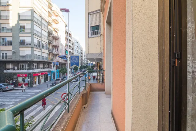 VIVIENDA UNIFAMILIAR CENTRICA — 18