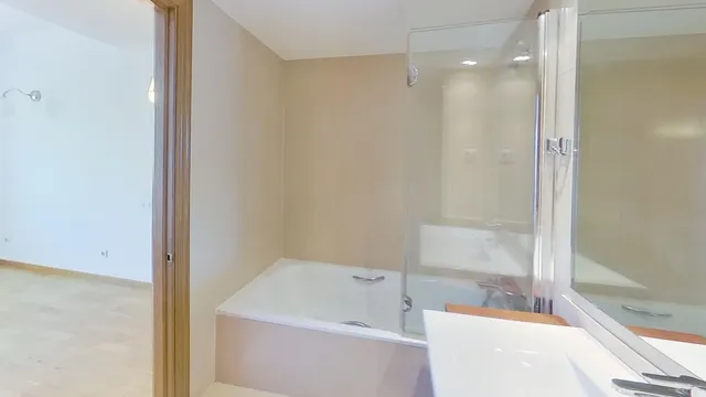 Alquiler piso de tres habitaciones en Gavá Mar — 13