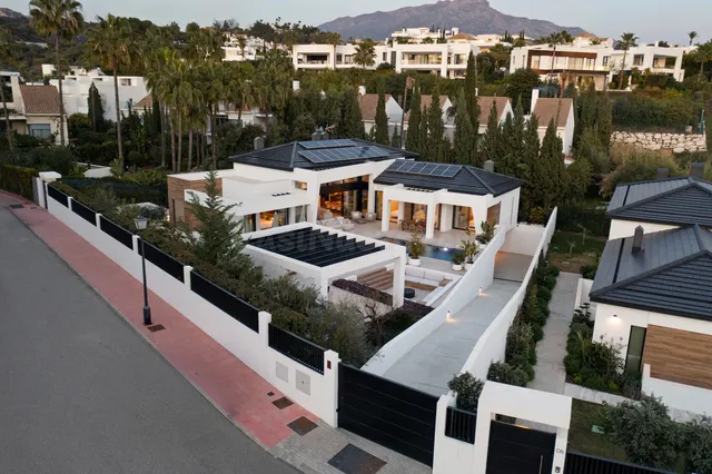 Chalet 6 habitaciones 640m² en venta - Marbella — 5