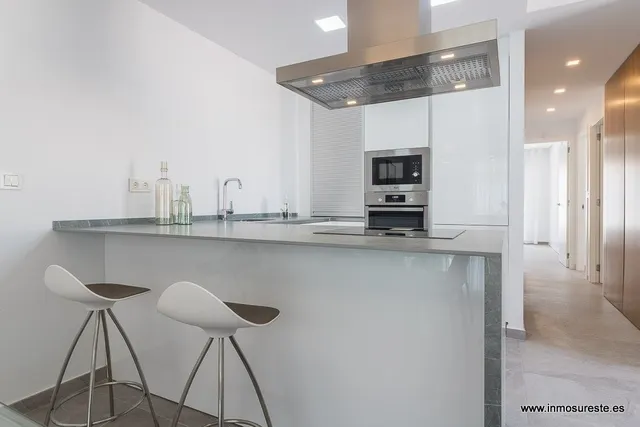 Exclusivo residencial de apartamentos situado en Urb. Los Balcones de Torrevieja. — 7