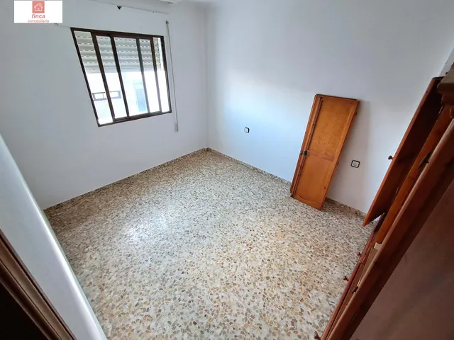Se vende en Montijo, duplex, zona virgen de barbaño (pistas de padel), climatizado y cocina amueblada — 22