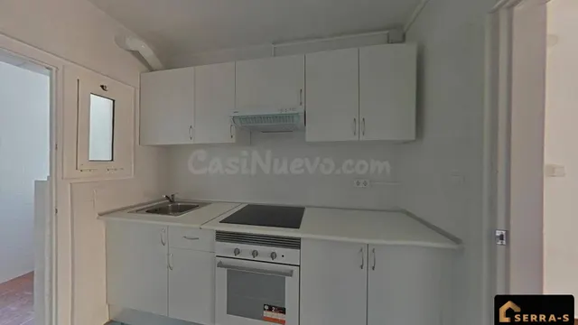 ¡IDEAL INVERSORES! Piso con alta rentabilidad garantizada en - foto 2