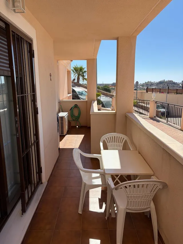 Apartamento con vistas panorámicas y plaza de parking en Los Collados — 11