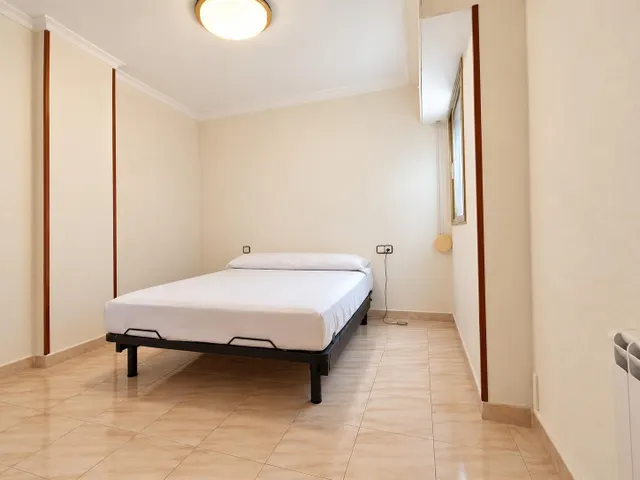 VIVIENDA CON ASCENSOR EN CAMPOAMOR — 11