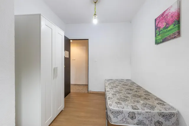 PISO DE 4 DORMITORIOS EN CAMINO DE RONDA — 29