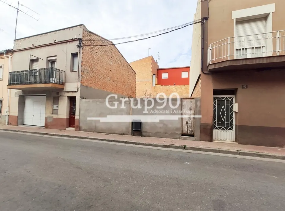 IMAGINA TU CASA NUEVA A  CINCO MINUTOS DEL CENTRO DE  LLEIDA