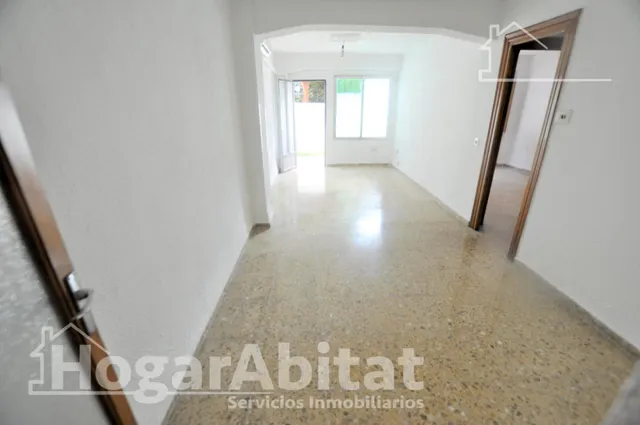 Dos terrazas privadas en esta luminosa planta baja exterior — 2