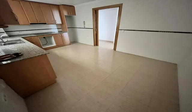 ALTO STANDING - Se vende precioso y GRAN PISO 2º ESQUINA 213 metros — 12
