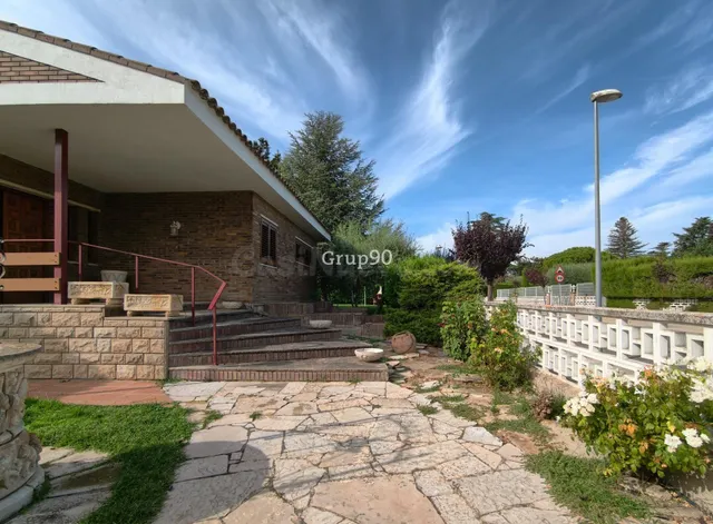 ¡EXCLUSIVO CHALET INDEPENDIENTE EN LA MEJOR ZONA DE ALPICAT! - foto 4