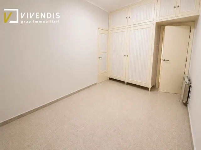 PISO EN ALQUILER PARA MEDICOS - ROVIRA ROURE — 17