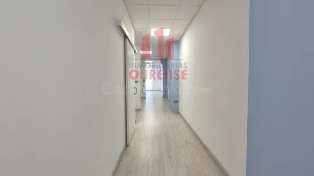 LOCAL ACONDICIONADO CERCA DE LOS ANTIGUOS JUZGADOS DE OURENS - foto 3