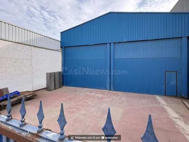Nave Industrial - total 390 m2 de parcela, son 260 m2 de nav