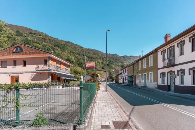 Aldea El Otero. Valle del Río Negro. Aller — 27