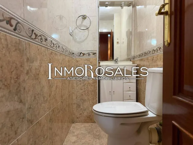 PISO EN VENTA EN AVENIDA DE ROSALES — 29