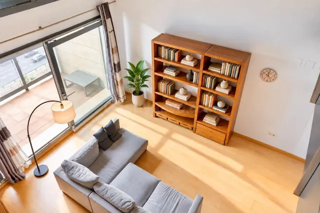 Loft dúplex de 90 m2 con terraza y zonas comunes