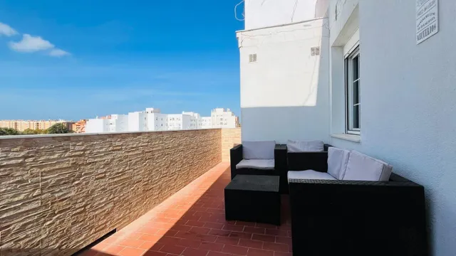 Ático en el Corazón de San Fernando - ¡Una Joya con Vistas Incomparables! — 6