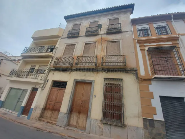 Casa antigua reformada en el centro de Berja - foto 2