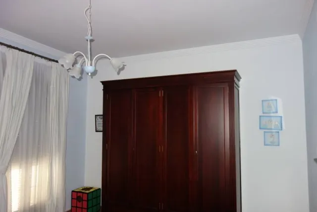 Casa nueva, 4 dormitorios, garaje , "próximo a centro" — 32