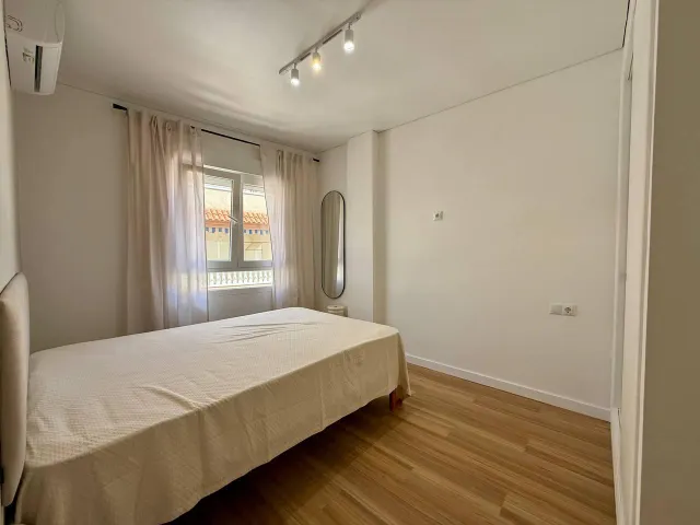 Apartamento reformado en La Mata a solo 120 m del mar — 16