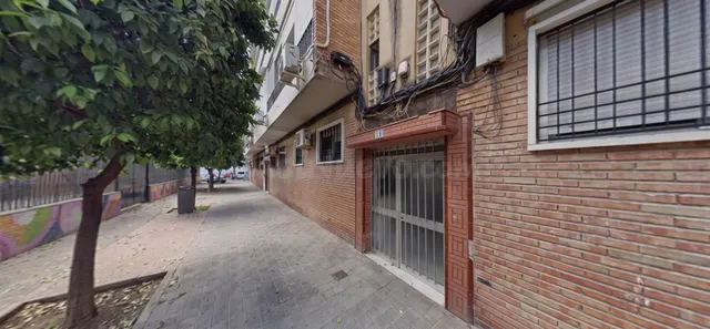 Inmueble Ocupado-Sin Posesión. Piso en venta en Bda. Huerta 