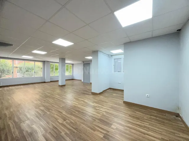 Local en alquiler en Benalúa · 141 m2 · Entreplanta · Luminoso — 3