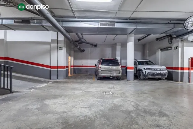 Piso con garaje, trastero y excelente ubicación en Huétor Vega — 18