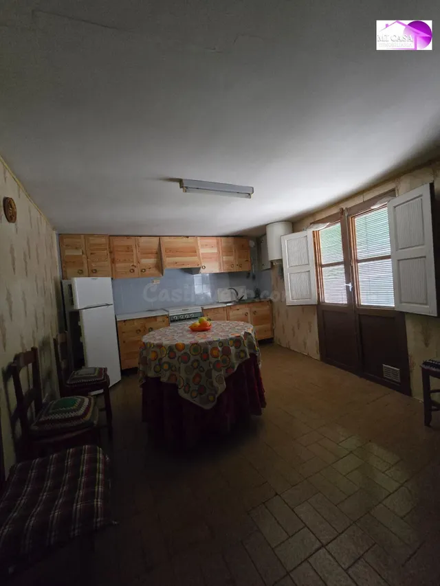 Se vende casa de pueblo con corral en el centro de Cetina - foto 4