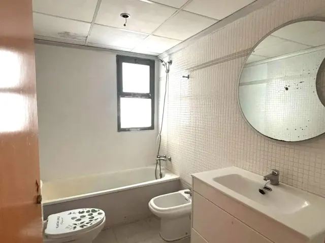 Amplia y luminosa vivienda en la zona Renfe, junto al centro histórico — 10