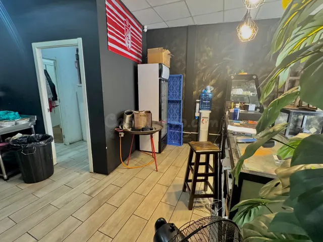 ¡Oportunidad de traspaso de asadero de pollos totalmente equipado en Purchil (Vegas del Genil)! — 23