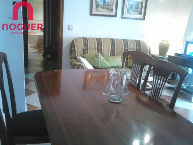 PISO JUNTO A LA AVENIDA MEDINA AZAHARA CON ASCENSOR Y TERRAZA — 4