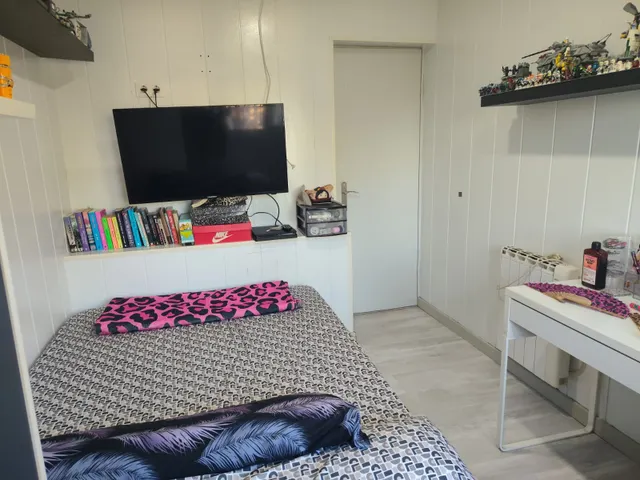 Casa en venta en Piera con dos viviendas independientes, jardín, piscina y parking — 17