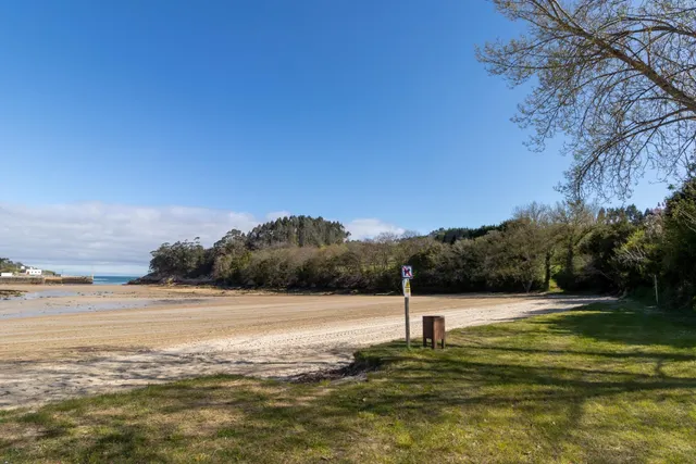 A 100 METROS DE LA PLAYA, CASA INDEPENDIENTE CON FINCA Y GRA - foto 2