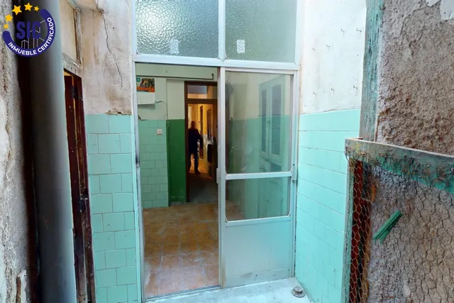 Casa de planta baja y dos alturas en el centro de Castellón, zona Tascas, junto a Fadrell, Borrull ideal para restauración o para vivienda. — 11