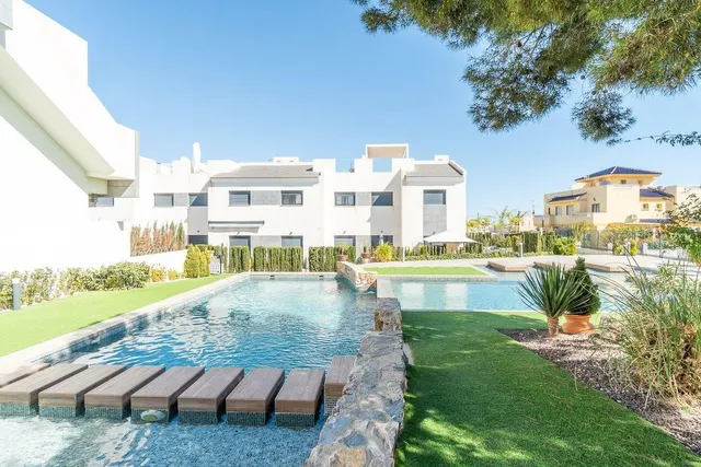 VIVIENDA EN PLANTA BAJA DE 3 DORMITORIOS EN LOS BALCONES - foto 4
