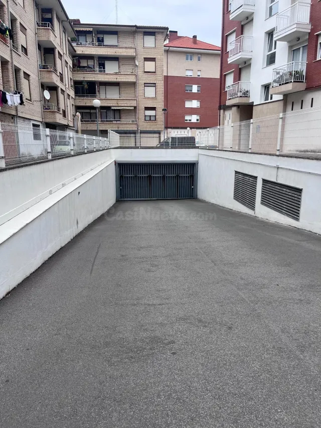 PLAZA DE GARAJE EN COLINDRES CENTRO - foto 2
