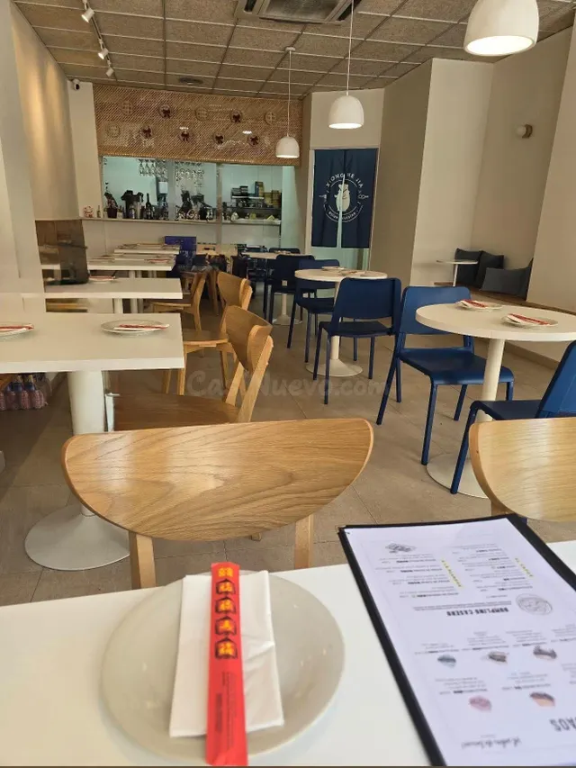 Traspaso de restaurante equipado con terraza en Ruzafa - foto 4