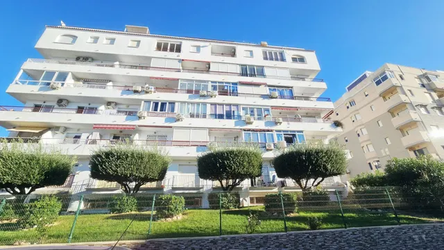 Estudio   con vistas al mar panoramicas  y piscina comunitaria — 28
