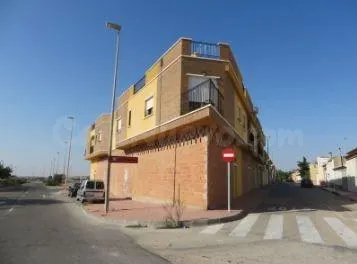 Se vende piso OKUPA en Murcia (Murcia).