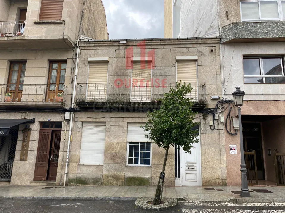 SE VENDE CASA DE PIEDRA PARA REFORMAR EN O CARBALLIÑO
