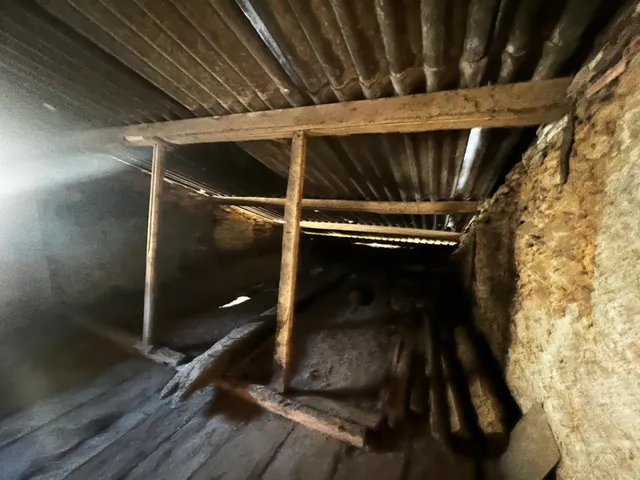 CASA DE PIEDRA PARA RESTAURAR — 8