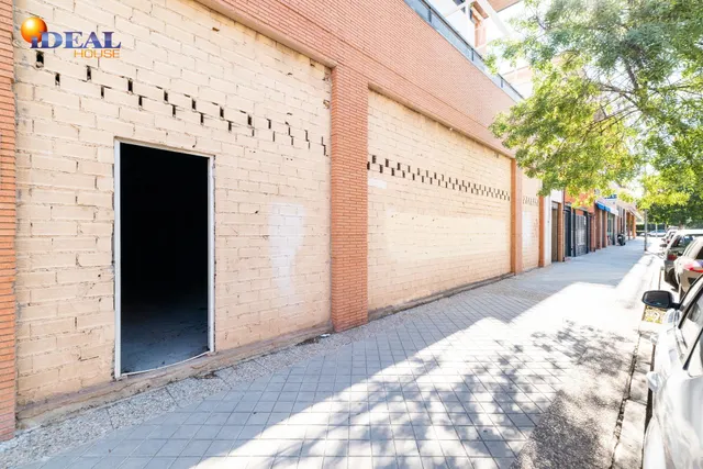 ¡Oportunidad única en el corazón del Zaidín, Granada! — 2