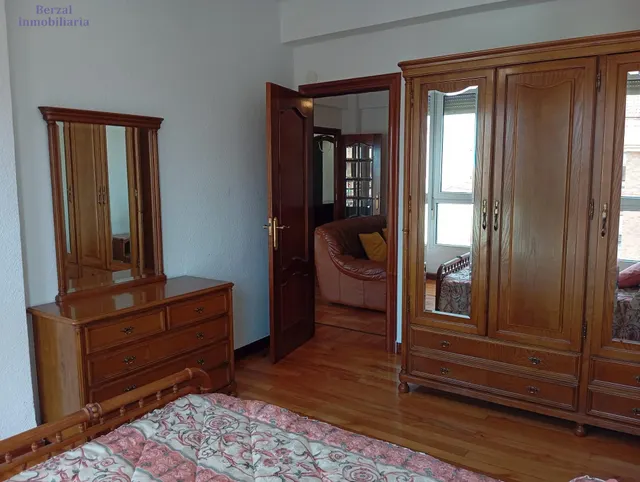 Amplio y Luminoso Piso en San Antón, Logroño - €395.000 — 8