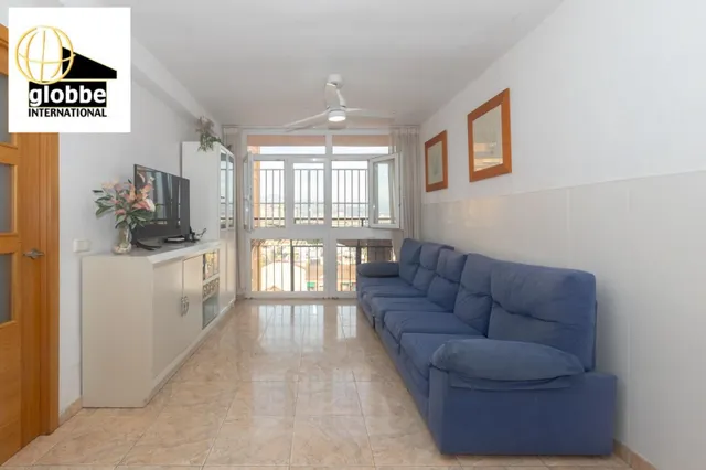 Piso Semi-Reformado a Pasos de la Playa en Huelin, Málaga — 27