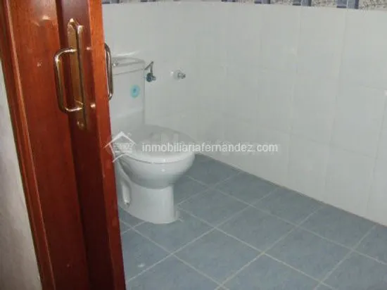 Local comercial 105m² en alquiler - AGUAS VIVAS - foto 3